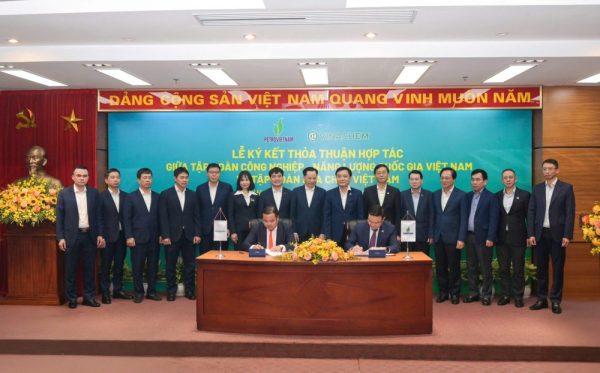 PVN và Vinachem ký thỏa thuận chiến lược toàn diện, hướng tới tương lai công nghệ cao PVN và Vinachem ký thỏa thuận chiến lược toàn diện, hướng tới tương lai công nghệ cao