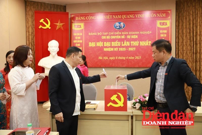 Đại hội đại biểu các Chi bộ trực thuộc Đảng bộ Tạp chí Diễn đàn Doanh nghiệp Đại hội đại biểu các Chi bộ trực thuộc Đảng bộ Tạp chí Diễn đàn Doanh nghiệp