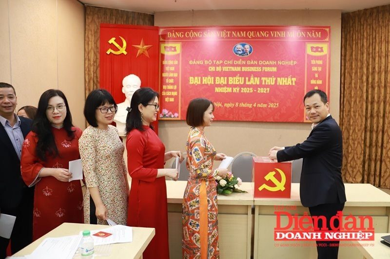 Đại hội đại biểu các Chi bộ trực thuộc Đảng bộ Tạp chí Diễn đàn Doanh nghiệp Đại hội đại biểu các Chi bộ trực thuộc Đảng bộ Tạp chí Diễn đàn Doanh nghiệp