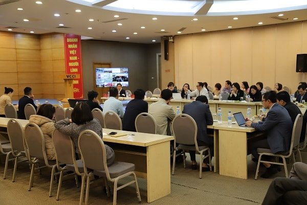 VCCI tổ chức kết nối trực tuyến hội nghị nghiên cứu, học tập, quán triệt, tuyên truyền Nghị quyết của Đảng VCCI tổ chức kết nối trực tuyến hội nghị nghiên cứu, học tập, quán triệt, tuyên truyền Nghị quyết của Đảng