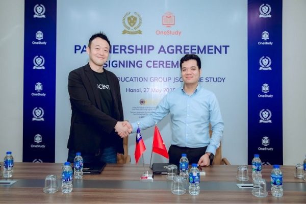 ONESTUDY EDTECH VỚI LỄ KÝ KẾT HỢP TÁC NỀN TẢNG GIÁO DỤC TRỰC TUYẾN