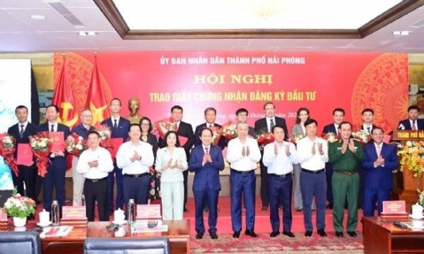 Hải Phòng: 70 năm hành trình vượt sóng vươn xa
