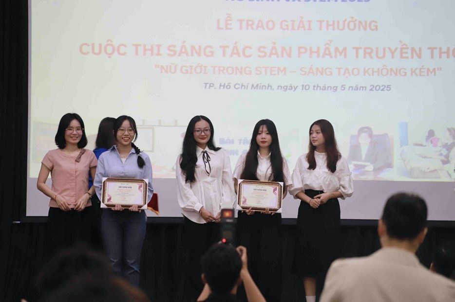 “Nữ sinh và STEM” năm 2025: Khơi nguồn sáng tạo, trao quyền bứt phá