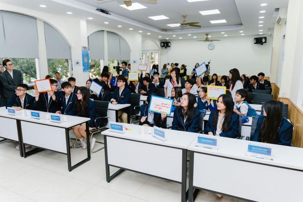 Cuộc thi AI for Good Việt Nam 2025 công bố Top 15 đội thi xuất sắc nhất toàn quốc Cuộc thi AI for Good Việt Nam 2025 công bố Top 15 đội thi xuất sắc nhất toàn quốc