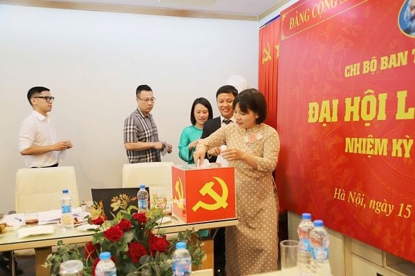 Củng cố hạt nhân chính trị, nâng tầm công tác tổ chức tại VCCI Củng cố hạt nhân chính trị, nâng tầm công tác tổ chức tại VCCI
