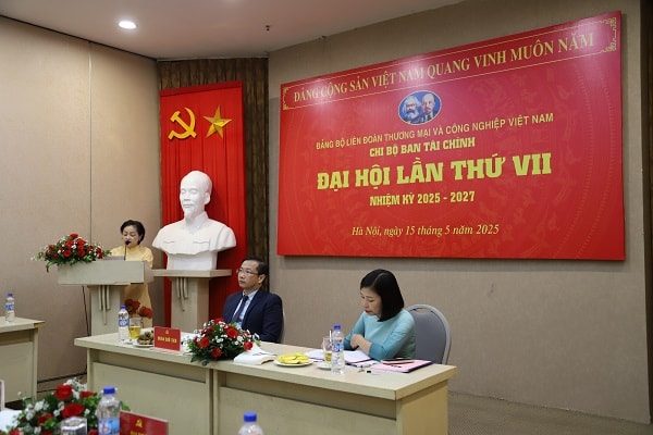 Củng cố hạt nhân chính trị, nâng tầm công tác tổ chức tại VCCI Củng cố hạt nhân chính trị, nâng tầm công tác tổ chức tại VCCI