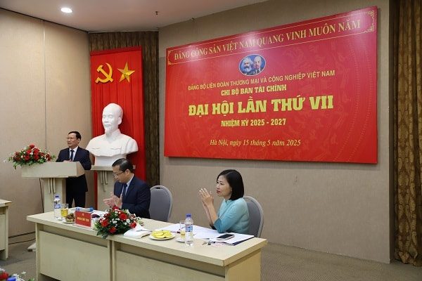 Củng cố hạt nhân chính trị, nâng tầm công tác tổ chức tại VCCI Củng cố hạt nhân chính trị, nâng tầm công tác tổ chức tại VCCI