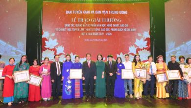 Trao giải thưởng sáng tác văn học, nghệ thuật về chủ đề học tập, làm theo Bác