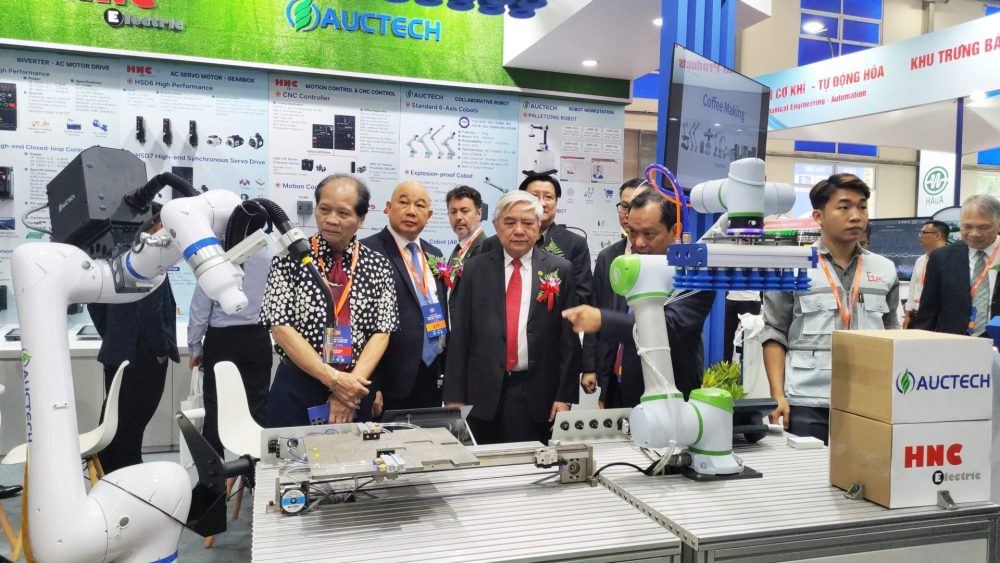 Khai mạc Triển lãm Quốc tế về Máy móc, Thiết bị, Công nghệ và Sản phẩm Công nghiệp lần thứ 21 - Vinamac Expo 2025