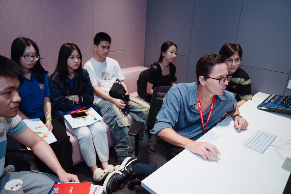 Thị trường tỷ đô và 'cơn khát' nhân lực: Vì sao ngành làm phim hấp dẫn? Thị trường tỷ đô và 'cơn khát' nhân lực: Vì sao ngành làm phim hấp dẫn?