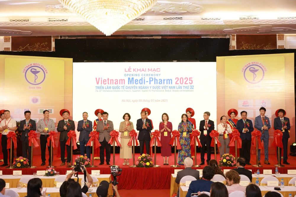 Hơn 300 doanh nghiệp đến từ 30 quốc gia và vùng lãnh thổ tham gia Vietnam Medi-Pharm 2025 Hơn 300 doanh nghiệp đến từ 30 quốc gia và vùng lãnh thổ tham gia Vietnam Medi-Pharm 2025