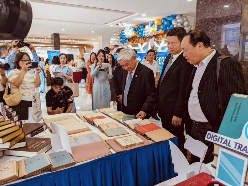 Triển lãm sách Khoa học và Công nghệ 2025: Khám phá tri thức – Kiến tạo tương lai Triển lãm sách Khoa học và Công nghệ 2025: Khám phá tri thức – Kiến tạo tương lai