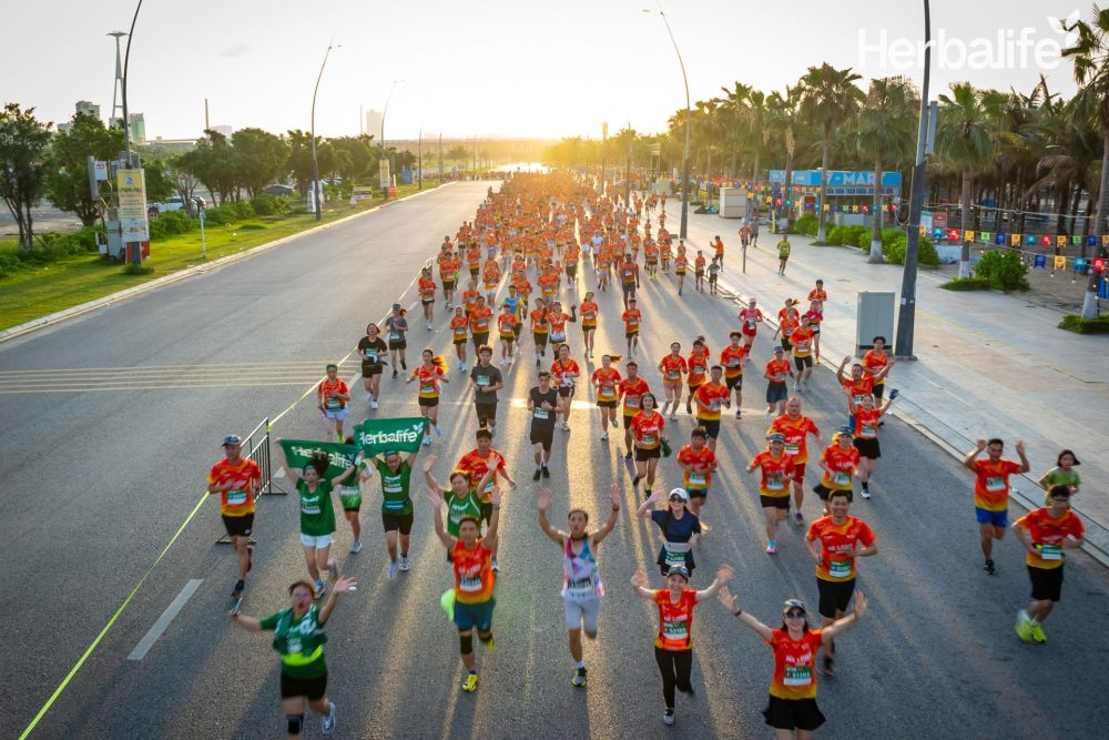 Herbalife Việt Nam đồng hành cùng giải chạy VnExpress Marathon Hạ Long 2025