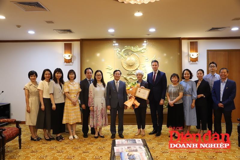 ILO và VCCI tăng cường hợp tác thúc đẩy quan hệ lao động bền vững tại Việt Nam ILO và VCCI tăng cường hợp tác thúc đẩy quan hệ lao động bền vững tại Việt Nam