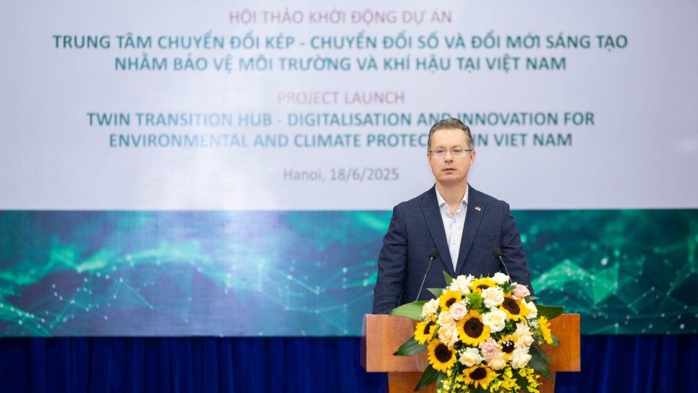 Khởi động Dự án “Trung tâm Chuyển đổi kép – Chuyển đổi số và Đổi mới sáng tạo nhằm bảo vệ môi trường và khí hậu tại Việt Nam” Khởi động Dự án “Trung tâm Chuyển đổi kép – Chuyển đổi số và Đổi mới sáng tạo nhằm bảo vệ môi trường và khí hậu tại Việt Nam”