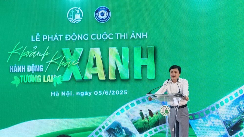 Phát động cuộc thi ảnh “Khoảnh khắc xanh - Hành động xanh - Tương lai xanh” Phát động cuộc thi ảnh “Khoảnh khắc xanh - Hành động xanh - Tương lai xanh”
