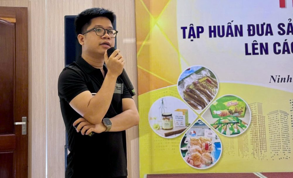 Ninh Bình hỗ trợ doanh nghiệp, cơ sở sản xuất đưa sản phẩm OCOP lên sàn thương mại điện tử Ninh Bình hỗ trợ doanh nghiệp, cơ sở sản xuất đưa sản phẩm OCOP lên sàn thương mại điện tử