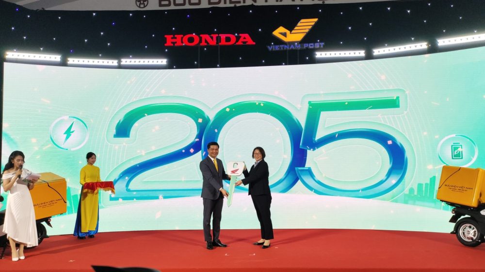 Honda Việt Nam tiếp tục bàn giao 205 xe máy điện cho Bưu điện Việt Nam Honda Việt Nam tiếp tục bàn giao 205 xe máy điện cho Bưu điện Việt Nam