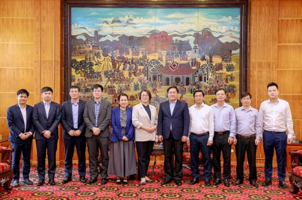 Vĩnh Phúc: Đề nghị Honda Việt Nam nâng tỷ lệ nội địa hóa, hỗ trợ phát triển công nghiệp phụ trợ Vĩnh Phúc: Đề nghị Honda Việt Nam nâng tỷ lệ nội địa hóa, hỗ trợ phát triển công nghiệp phụ trợ