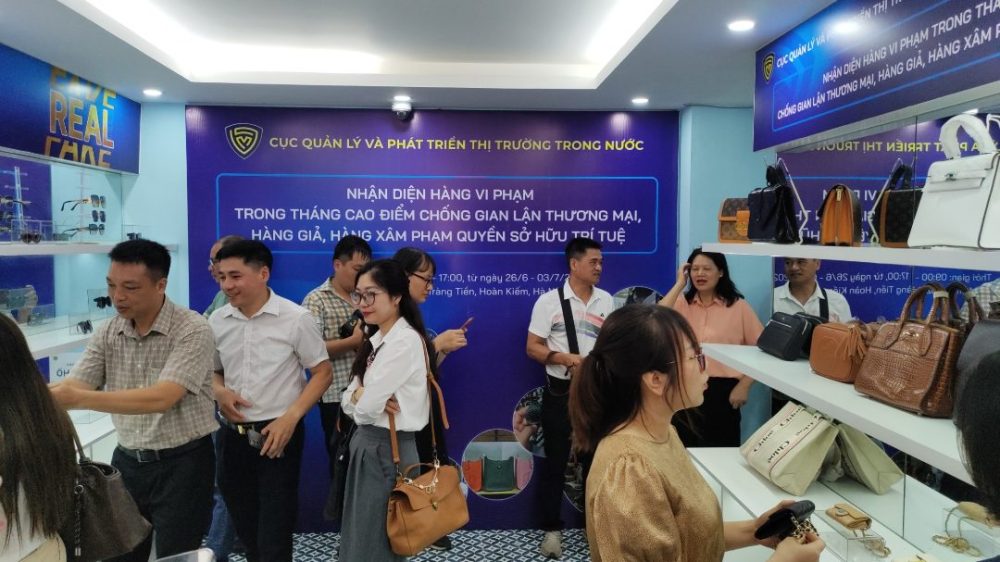 Mở cửa Phòng trưng bày nhận diện hàng giả, hàng xâm phạm quyền sở hữu trí tuệ