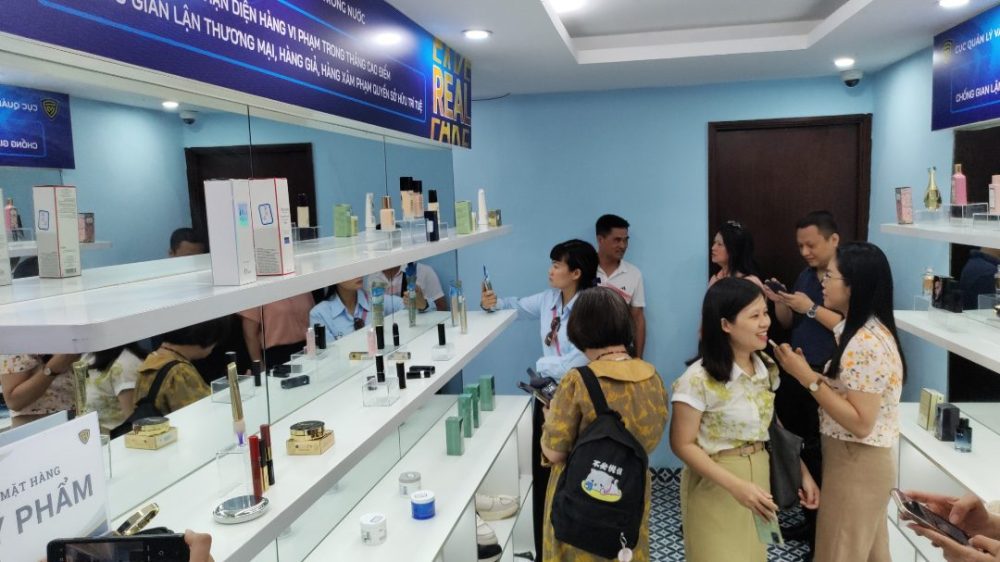 Mở cửa Phòng trưng bày nhận diện hàng giả, hàng xâm phạm quyền sở hữu trí tuệ