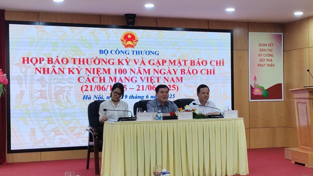 Tổng kim ngạch xuất, nhập khẩu hàng hóa tăng 15,7% trong những tháng đầu năm 2025 Tổng kim ngạch xuất, nhập khẩu hàng hóa tăng 15,7% trong những tháng đầu năm 2025