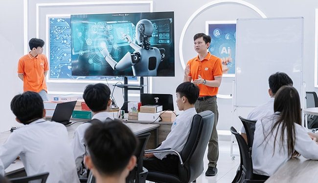 Nhiều nhà đầu tư quan tâm đến thị trường bán dẫn Việt Nam Nhiều nhà đầu tư quan tâm đến thị trường bán dẫn Việt Nam