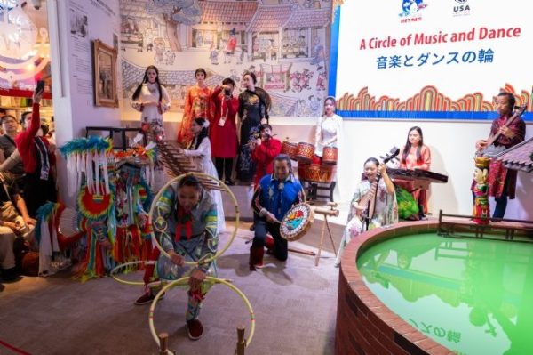 Hợp tác văn hoá nghệ thuật giữa Nhà triển lãm Việt Nam và Nhà triển lãm Hoa Kỳ để lại dấu ấn đặc sắc tại EXPO 2025 Hợp tác văn hoá nghệ thuật giữa Nhà triển lãm Việt Nam và Nhà triển lãm Hoa Kỳ để lại dấu ấn đặc sắc tại EXPO 2025