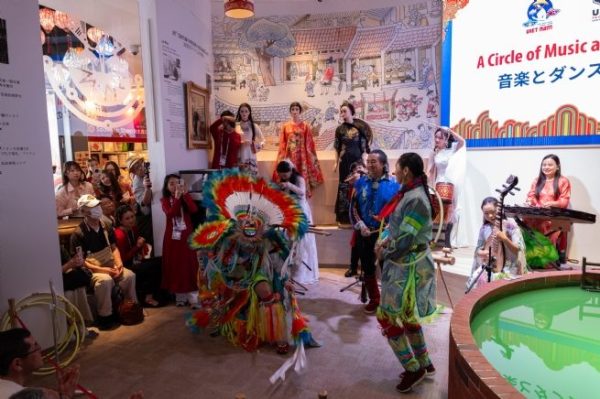 Hợp tác văn hoá nghệ thuật giữa Nhà triển lãm Việt Nam và Nhà triển lãm Hoa Kỳ để lại dấu ấn đặc sắc tại EXPO 2025 Hợp tác văn hoá nghệ thuật giữa Nhà triển lãm Việt Nam và Nhà triển lãm Hoa Kỳ để lại dấu ấn đặc sắc tại EXPO 2025