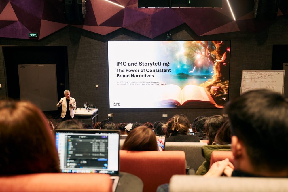 Học để làm chủ truyền thông doanh nghiệp trong thời AI Học để làm chủ truyền thông doanh nghiệp trong thời AI