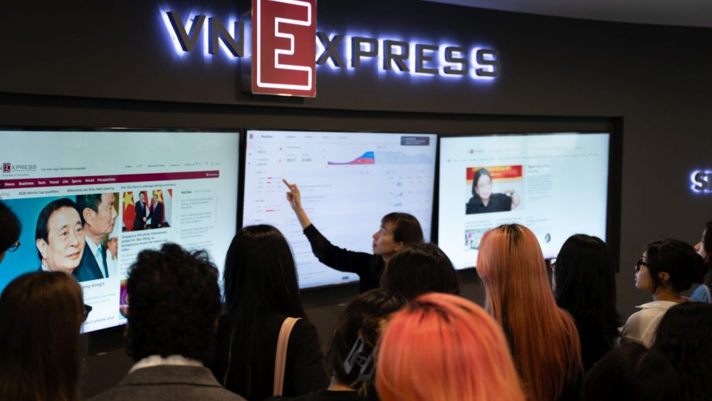 Học để làm chủ truyền thông doanh nghiệp trong thời AI