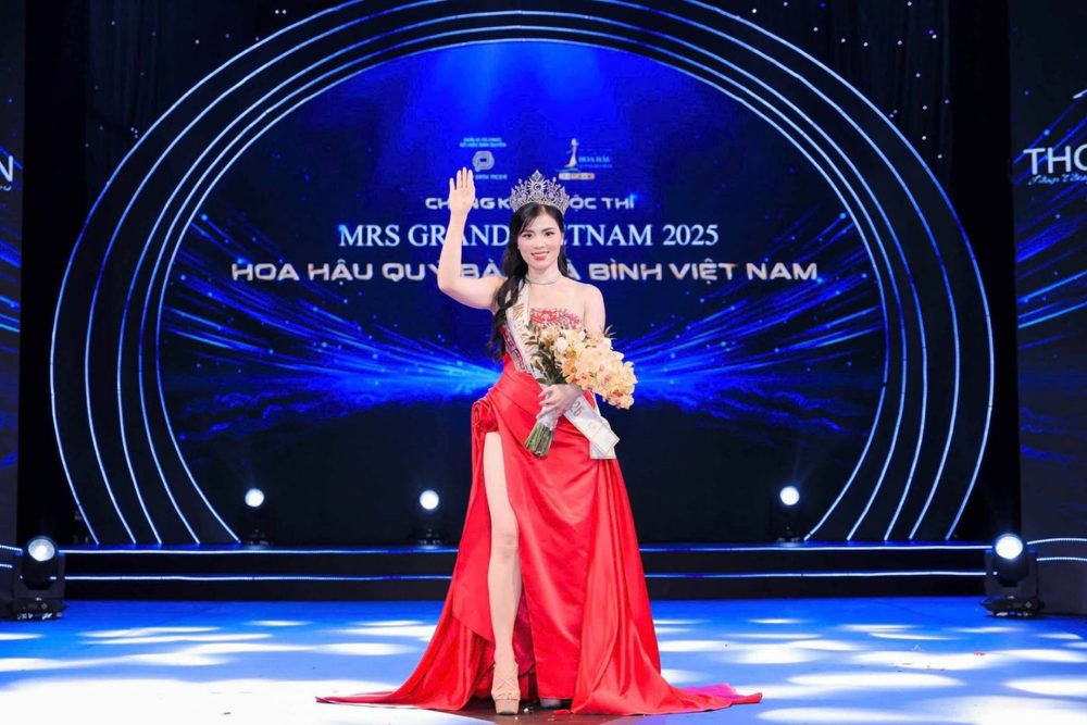 Nguyễn Thị Thưa đăng quang Hoa hậu Quý bà Hòa bình Việt Nam 2025 Nguyễn Thị Thưa đăng quang Hoa hậu Quý bà Hòa bình Việt Nam 2025