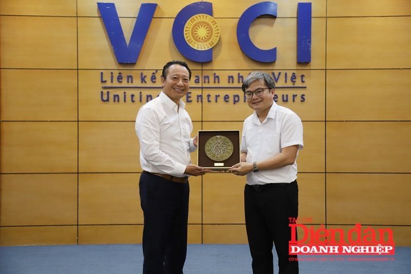Nhận diện để cải thiện Chỉ số cạnh tranh cấp tỉnh Nhận diện để cải thiện Chỉ số cạnh tranh cấp tỉnh