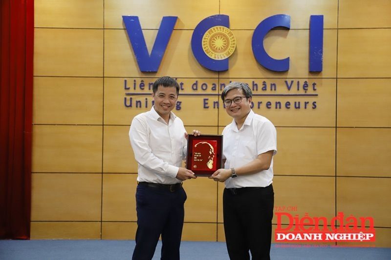 Nhận diện để cải thiện Chỉ số cạnh tranh cấp tỉnh Nhận diện để cải thiện Chỉ số cạnh tranh cấp tỉnh