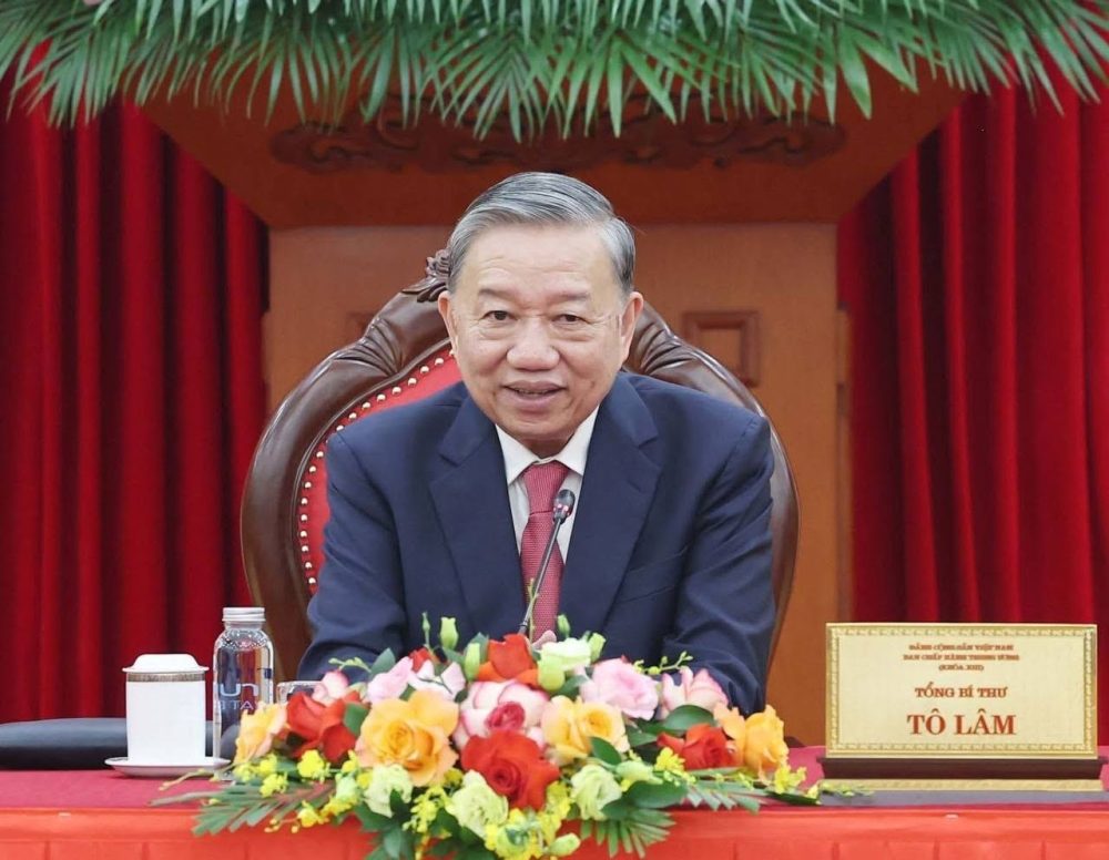 Ông Trump tuyên bố đạt thỏa thuận thương mại với Việt Nam, giảm mạnh thuế quan Ông Trump tuyên bố đạt thỏa thuận thương mại với Việt Nam, giảm mạnh thuế quan