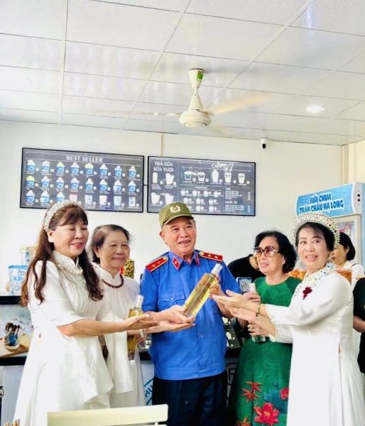 HĐHPHN: Dâng hương, tri ân tưởng niệm AHLS HĐHPHN: Dâng hương, tri ân tưởng niệm AHLS