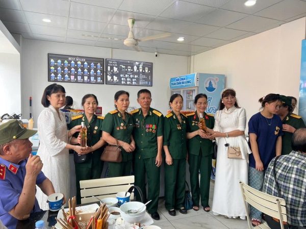 HĐHPHN: Dâng hương, tri ân tưởng niệm AHLS HĐHPHN: Dâng hương, tri ân tưởng niệm AHLS