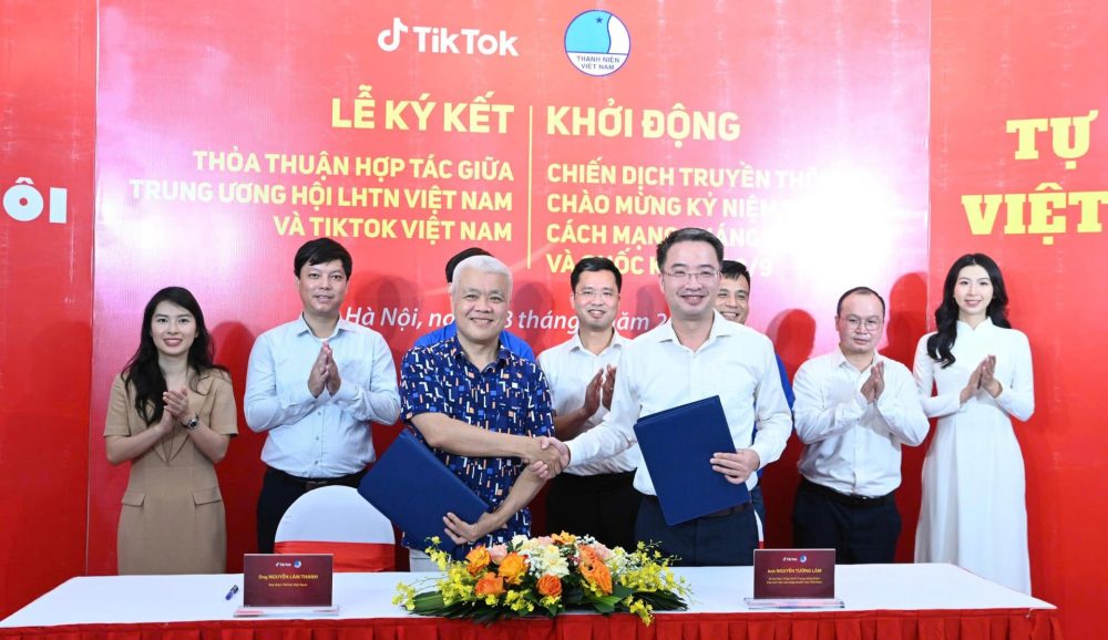 Phát động Chiến dịch truyền thông “Tôi yêu Tổ quốc tôi” Phát động Chiến dịch truyền thông “Tôi yêu Tổ quốc tôi”