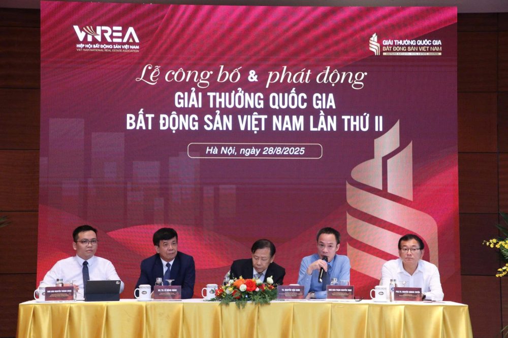Phát động Giải thưởng Quốc gia Bất động sản Việt Nam lần thứ II Phát động Giải thưởng Quốc gia Bất động sản Việt Nam lần thứ II