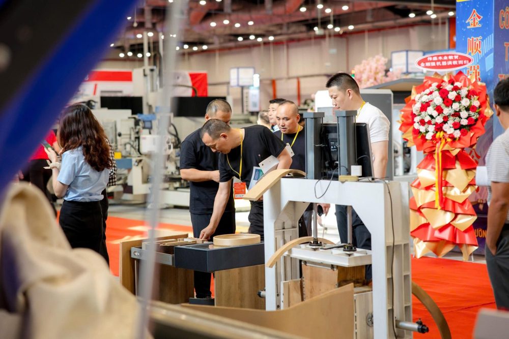 Khai mạc Hội chợ Máy và Nguyên liệu gỗ quốc tế Bình Dương Khai mạc Hội chợ Máy và Nguyên liệu gỗ quốc tế Bình Dương