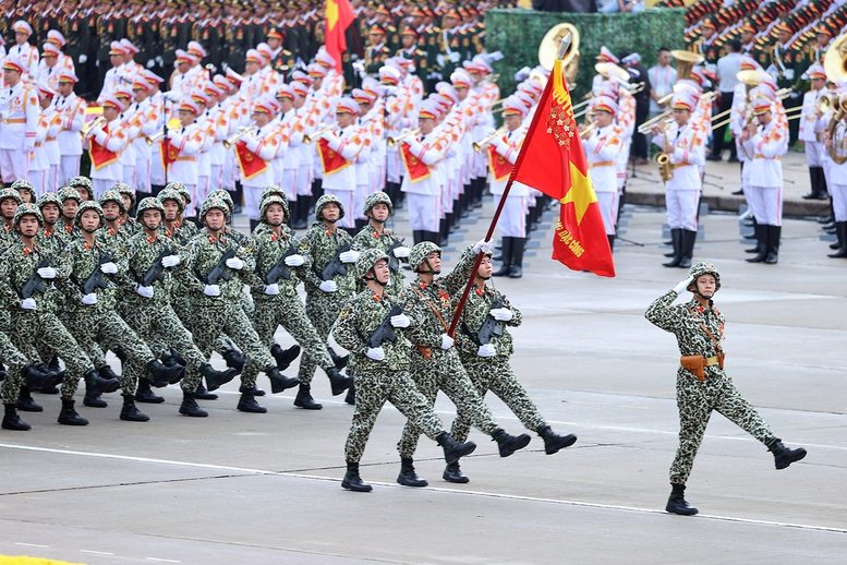 TỔNG THUẬT: Lễ Tổng duyệt chương trình diễu binh, diễu hành kỷ niệm 80 năm Quốc khánh 2/9 TỔNG THUẬT: Lễ Tổng duyệt chương trình diễu binh, diễu hành kỷ niệm 80 năm Quốc khánh 2/9