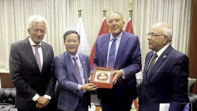 Chủ tịch VCCI làm việc với Chủ tịch Liên đoàn các phòng thương mại Ai Cập tại Cairo Chủ tịch VCCI làm việc với Chủ tịch Liên đoàn các phòng thương mại Ai Cập tại Cairo