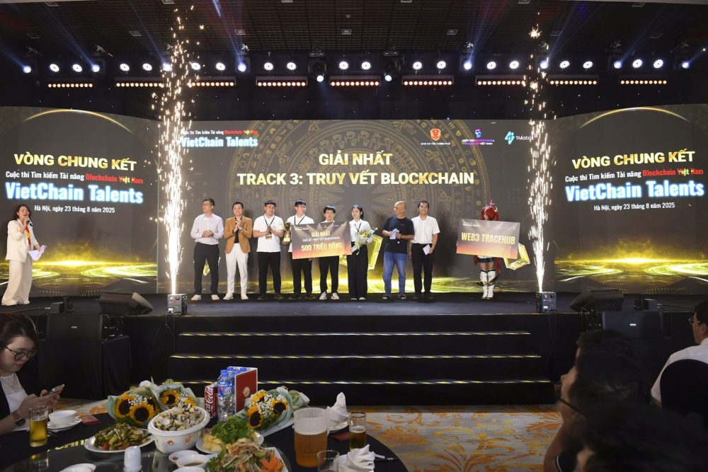 Nhà vô địch VietChain Talents 2025: Tài năng trẻ Việt Nam bứt phá cùng blockchain Nhà vô địch VietChain Talents 2025: Tài năng trẻ Việt Nam bứt phá cùng blockchain