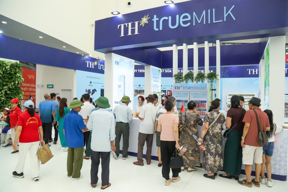 Trải nghiệm khu trưng bày của Tập đoàn TH tại Triển lãm 80 năm 