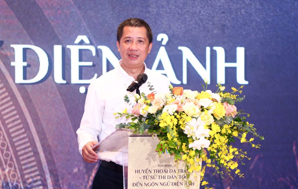 Tọa đàm “Huyền thoại Dạ Trạch - Từ sử thi dân tộc đến ngôn ngữ điện ảnh” Tọa đàm “Huyền thoại Dạ Trạch - Từ sử thi dân tộc đến ngôn ngữ điện ảnh”