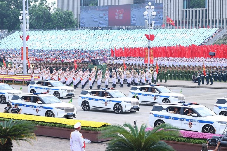 TỔNG THUẬT: Lễ Tổng duyệt chương trình diễu binh, diễu hành kỷ niệm 80 năm Quốc khánh 2/9 TỔNG THUẬT: Lễ Tổng duyệt chương trình diễu binh, diễu hành kỷ niệm 80 năm Quốc khánh 2/9