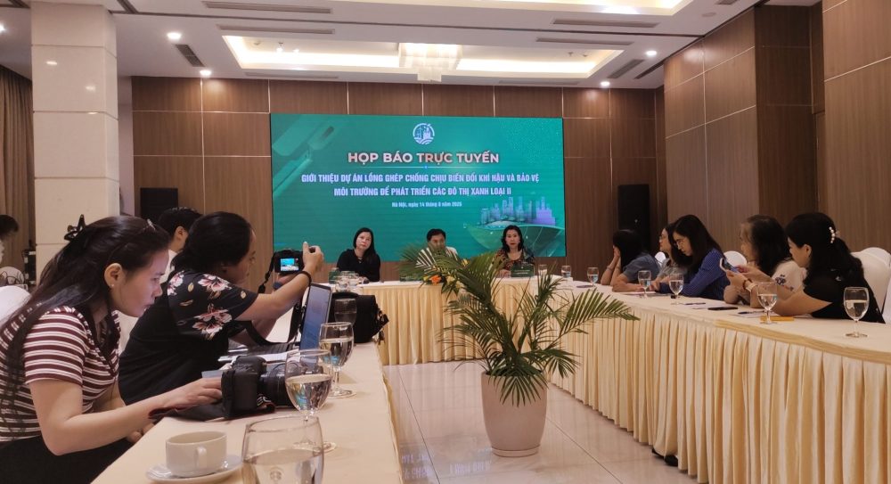 Giới thiệu dự án “Lồng ghép chống chịu biến đổi khí hậu và bảo vệ môi trường để phát triển các đô thị xanh loại II” Giới thiệu dự án “Lồng ghép chống chịu biến đổi khí hậu và bảo vệ môi trường để phát triển các đô thị xanh loại II”
