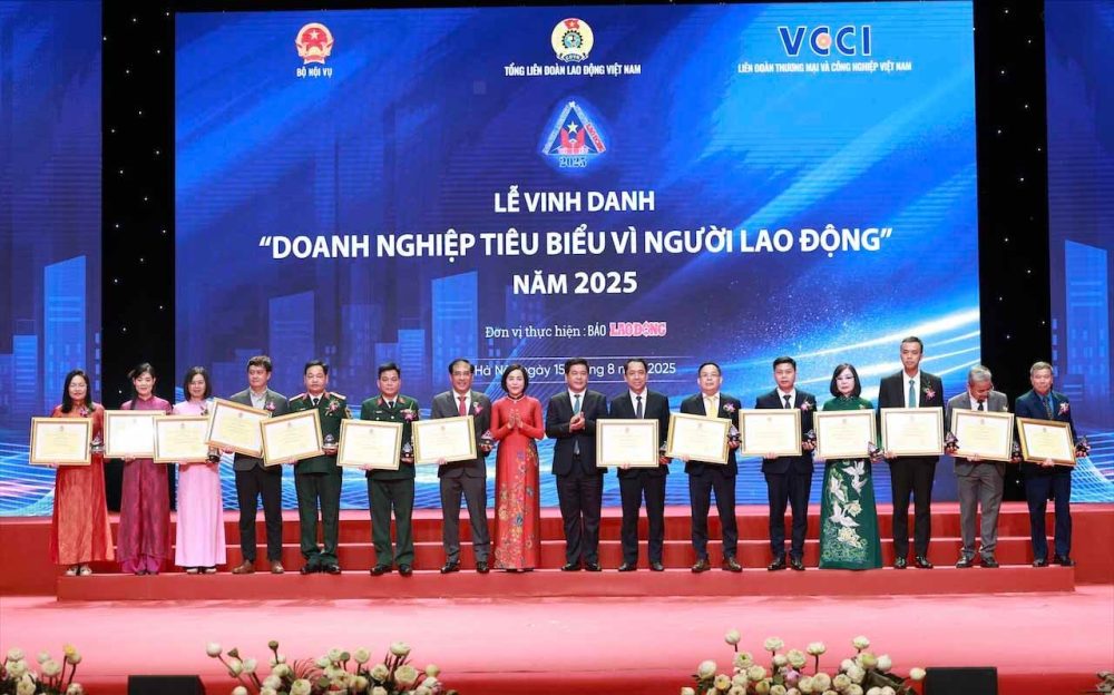 Chăm lo người lao động tạo nền tảng nội lực cho doanh nghiệp Chăm lo người lao động tạo nền tảng nội lực cho doanh nghiệp