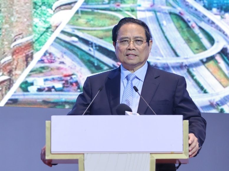 Phát triển TP HCM vươn tầm khu vực và thế giới Phát triển TP HCM vươn tầm khu vực và thế giới
