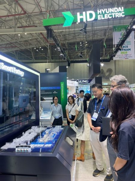 LS ELECTRIC tiên phong trình diễn giải pháp năng lượng tương lai tại Triển lãm ELECS VIETNAM 2025